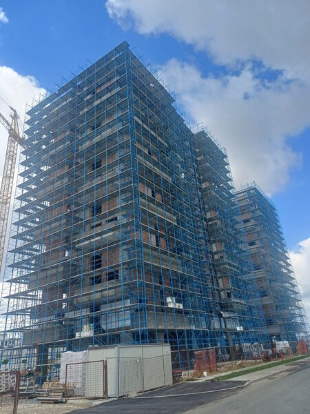 Schela metalica de fatada