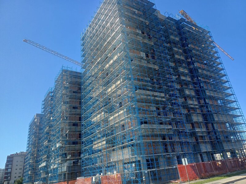 Schela metalica de fatada