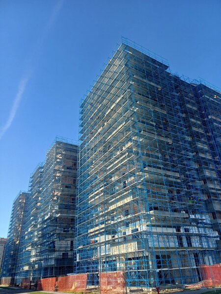 Schela metalica de fatada