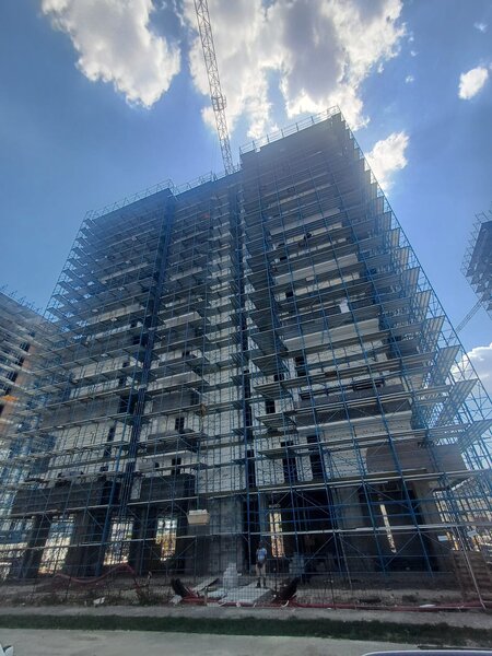 Schela metalica de fatada